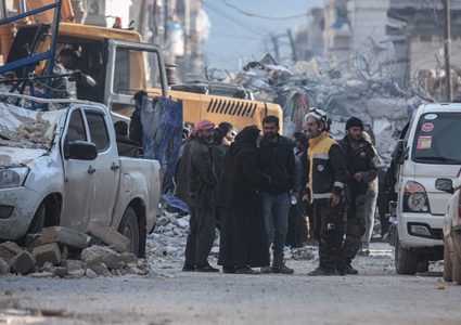 الأمم المتحدة تدعو إلى "وضع السياسة جانبا" لتسهيل إيصال المساعدات إلى سوريا