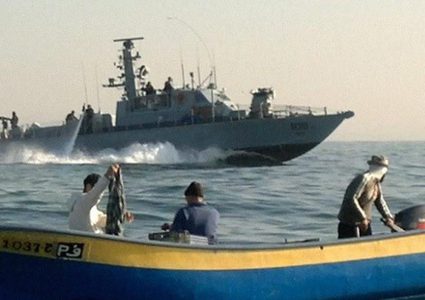 بحرية الاحتلال تعتقل صيادين شمال قطاع غزة