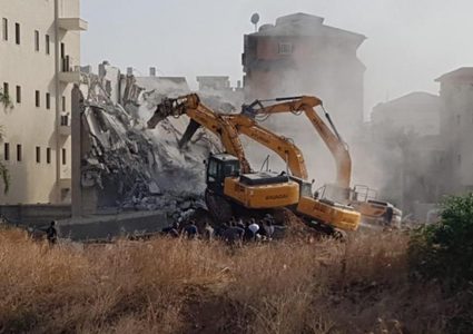 الاحتلال يخطر بهدم منزلين وإزالة بسطات تجارية قرب الجلمة شمال شرق جنين