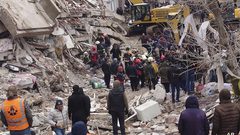 ارتفاع حصيلة ضحايا الزلزال في سوريا وتركيا إلى 16 الفا