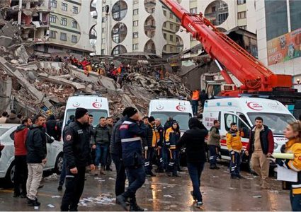 الجزائر تقدم مساعدة بقيمة 45 مليون دولار لتركيا وسوريا