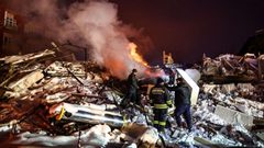 أمير قطر يتبرع بـ50 مليون ريال لمتضرري زلزال تركيا وسوريا