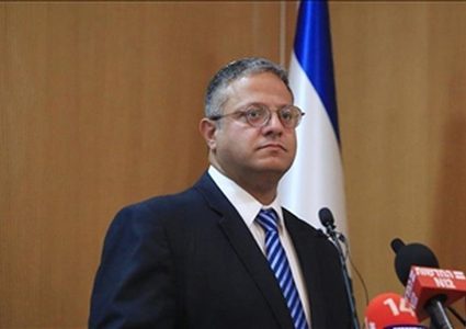 المتطرف ايتمار بن غفير يأمر بإنشاء قسم لعزل الأسيرات