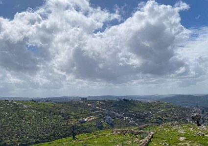 الطقس: اجواء شديدة البرودة وفرصة لامطار خفيفة متفرقة ليلاً