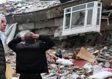 ارتفاع حصيلة الضحايا الفلسطينيين جراء الزلزال في تركيا وسوريا إلى 84