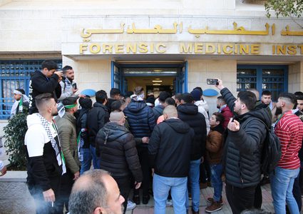 تشييع جثمان الشهيد مثقال ريان من معهد الطب العدلي في جامعة النجاح الوطنية