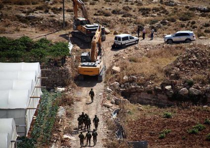 سلطات الاحتلال تمنع بلدية يعبد من إعادة تأهيل طرق امريحة