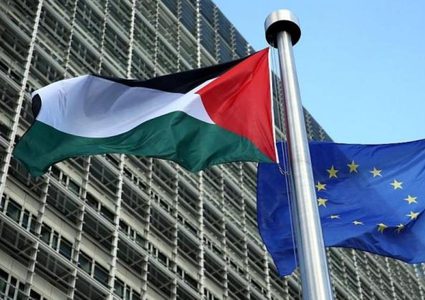 إسرائيل تمنع رئيس لجنة العلاقات مع فلسطين في البرلمان الأوروبي من زيارة فلسطين