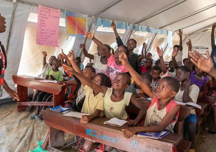 دول مانحة تقدم أكثر من 800 مليون دولار لصندوق أممي لتعليم الأطفال الأشدّ فقرًا