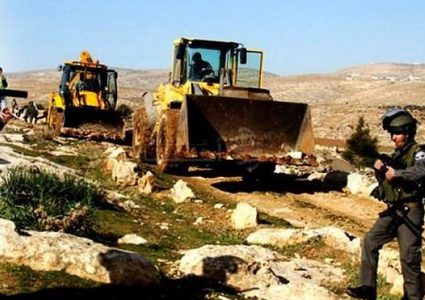 الاحتلال يستولي على جرافة ويعتقل سائقها جنوب غرب جنين