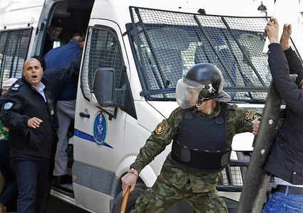 الشرطة: أحد النزلاء الفارين من مركز إصلاح وتأهيل جنين يسلم نفسه