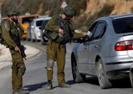 الاحتلال يعيق تحركات المواطنين جنوب جنين