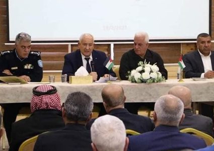 وزير الداخلية يطّلع على أوضاع محافظة الخليل