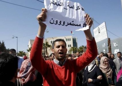 اضراب المعلمين .. حراك يصعّد واتفاقات لم تنفّذ