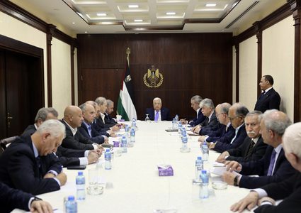 الرئيس عباس يترأس اجتماعا للجنة المنبثقة عن القيادة الفلسطينية لمتابعة التطورات