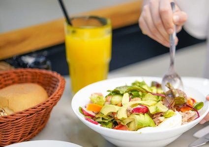 نظام غذائي "محدد" للوقاية من سرطان يفتك بالرجال