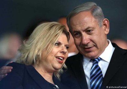 ملابس بـ 80 ألف شيكل: نتنياهو يطلب "شيكاً مفتوحاً" لتمويل مصروفاته وزوجته