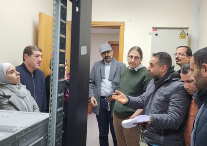 الوفد الفرنسي من جامعة باريس ساكلاي يزور مركز التميز في فيزياء الطاقة العالية