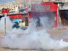 العدوان الاسرائيلي على مدينة نابلس خلال اقتحامها