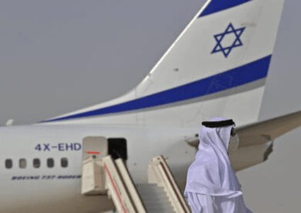 عُمان تعلن فتح أجوائها أمام جميع الناقلات.. و"إسرائيل" ترحب