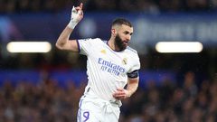 رئيس ليون يلمح لاستعادة بنزيما بـ"مزحة"