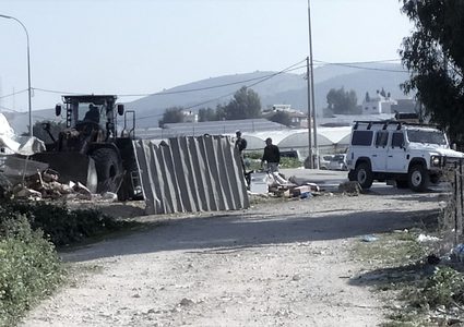 الاحتلال يهدم بركسات في جنين