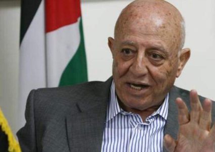 بمشاركة الرئيس عباس مراسم تشييع رسمية للمناضل قريع