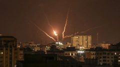 الإعلام العبري: التصعيد في قطاع غزة واضح ومن الصعب إيقافه