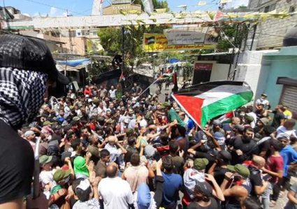 مسيرات في مخيمات لبنان منددة بالعداون في نابلس