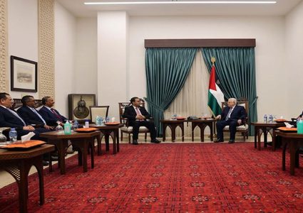 الرئيس عباس يستقبل وزير العمل والتأهيل الليبي