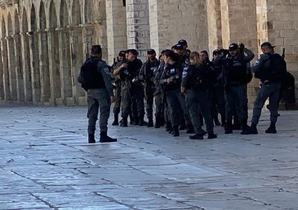 شرطة الاحتلال تقتحم المصلى القبلي في المسجد الأقصى
