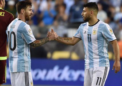 أجويرو يفجر قنبلة عن مستقبل ميسي