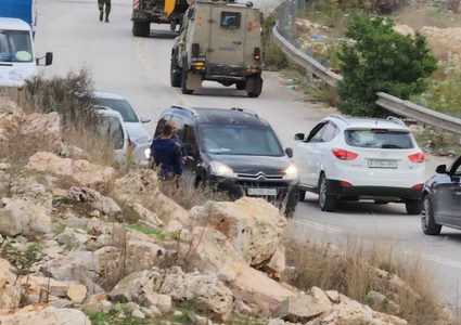 الاحتلال يصادر جرافة بقراوة بني حسان في سلفيت