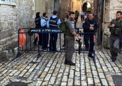 سلطات الاحتلال تغلق طريقا قرب باب الأسباط في البلدة القديمة