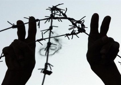 الأسرى يواصلون خطواتهم النضالية لليوم الرابع عشر على التوالي