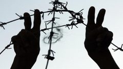 الأسرى يواصلون خطواتهم النضالية لليوم الرابع عشر على التوالي