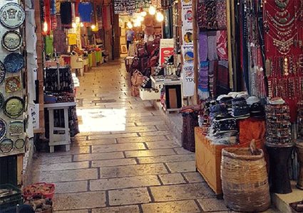 465 تاجرا جديدا مزاولا في شهر كانون الثاني