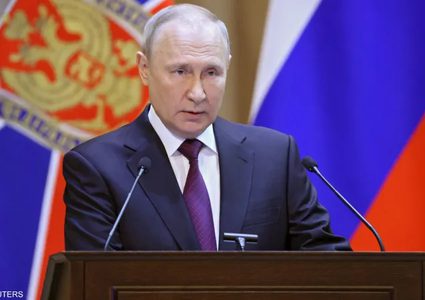 سياسي روسي يتعرض للمحاكمة لاحتجاجه ضد بوتين بالمعكرونة