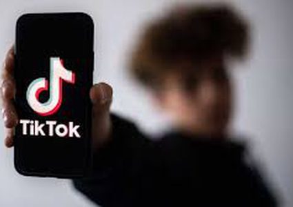 الحكومة الكندية تحظر تطبيق تيك توك بسبب انتهاك الخصوصية