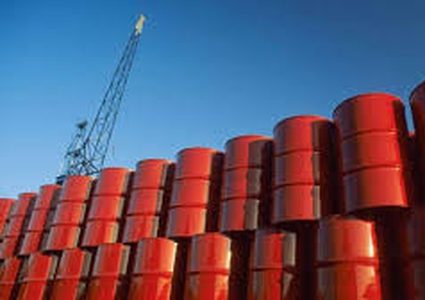 أسعار النفط تسجل ثالث أكبر مكاسب أسبوعية هذا العام.. وبرنت يغلق قرب 86 دولارا