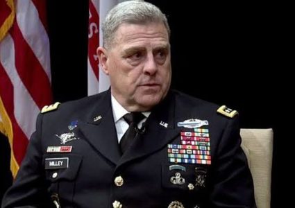 الجنرال الأمريكي مارك ميلي يقوم بزيارة مفاجئة لسوريا لتقييم جهود محاربة “الدولة”