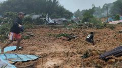 قتلى ومفقودين في انزلاق تربة بأندونيسيا