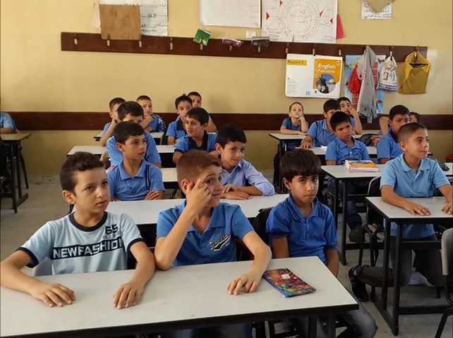 "التربية والتعليم " تدعو إلى انتظام العملية التعليمية يوم غد