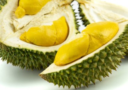 رائحة فاكهة تجبر طائرة على هبوط اضطراري