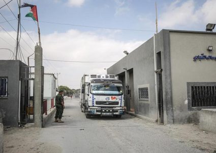 الاحتلال يسمح بإدخال سلع جديدة لقطاع غزة