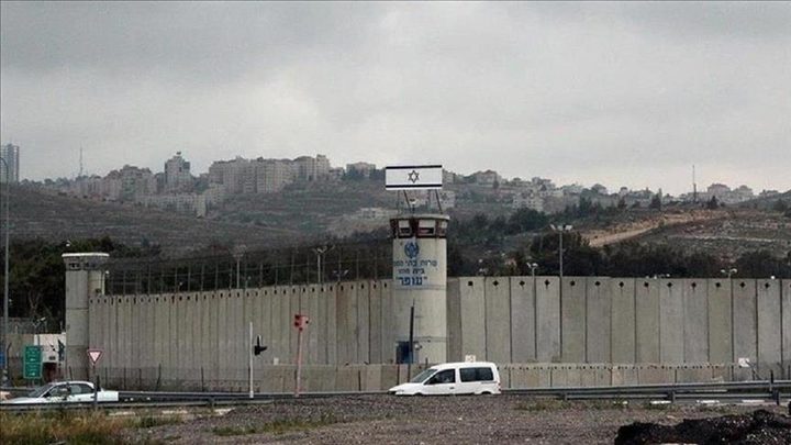 الأسرى يواصلون "العصيان" ضد إدارة سجون الاحتلال لليوم الـ22