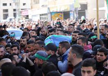 تشييع جثمان الشهيد خروشة إلى مثواه الأخير في نابلس