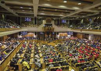 فتوح يشيد بقرار برلمان جنوب إفريقيا تخفيض مستوى التمثيل الدبلوماسي مع الاحتلال