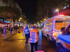 3 إصابات بينها حالة حرجة بعملية إطلاق نار قرب مقهى في تل أبيب
