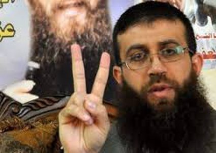 إدارة سجون الاحتلال تنقل الأسير خضر عدنان إلى عيادة "سجن الرملة"